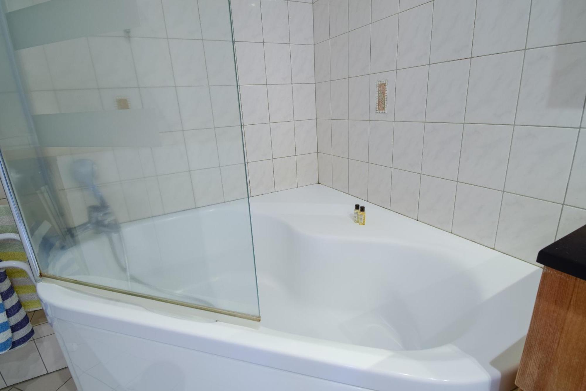 Gite De La Tour Des Fripons. Kintzheim Eksteriør billede